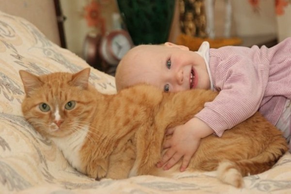 О этот возраст, когда кот больше тебя!)))