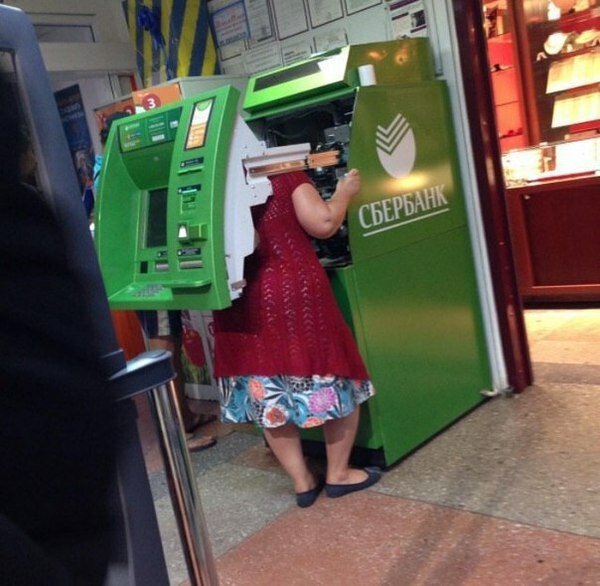 Невероятные приключения банкомата в России