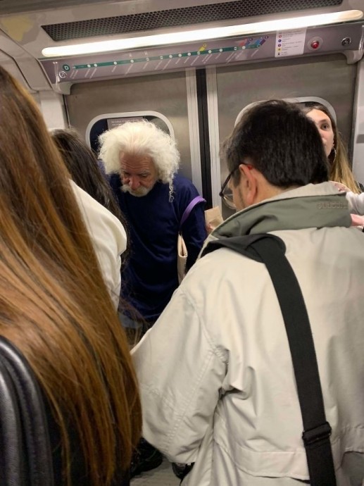 В метро можно встретить кого угодно...