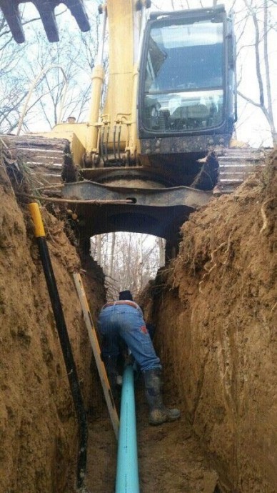 У мужчин по десять жизней, могут позволить себе такую роскошь)